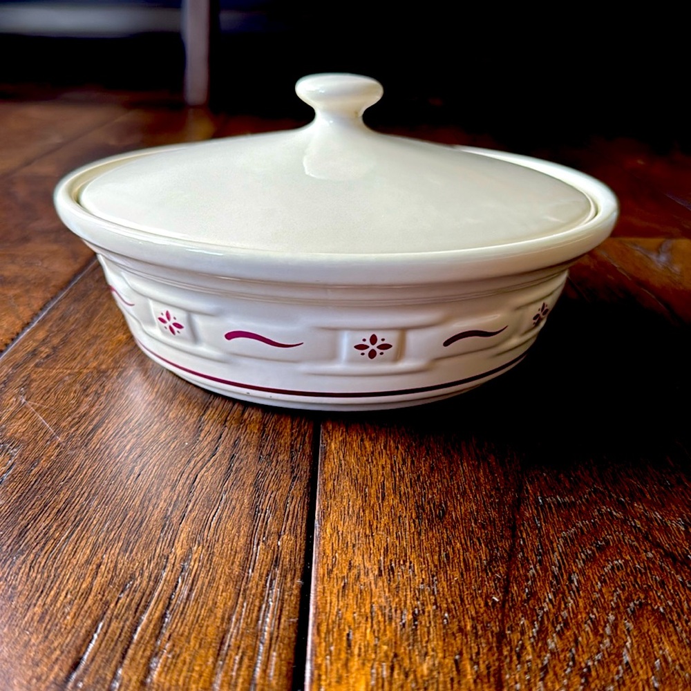 Longaberger Woven Traditions 1-Quart Covered Casserole Dish- Paprika Red